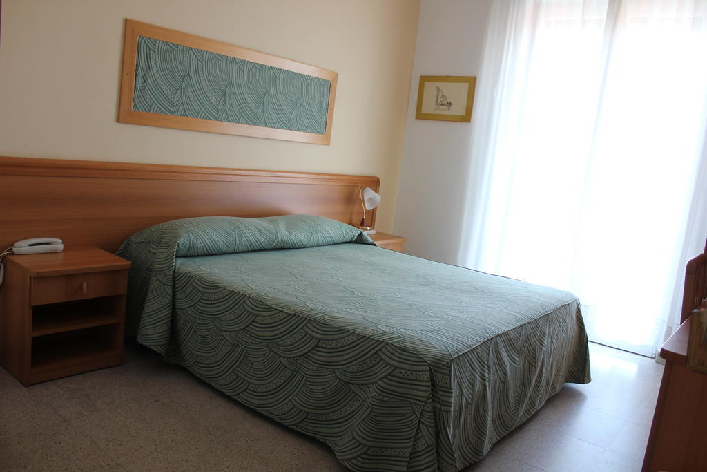 Double Room,201300157:JPEG